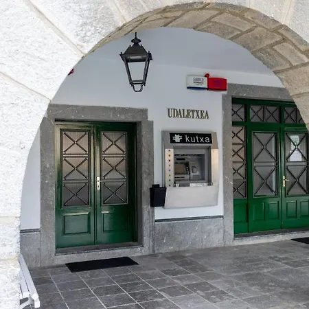 Baltasar Etxabe - Baskeyrentals * Aizarnazábal