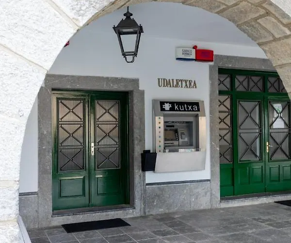 Baltasar Etxabe - Baskeyrentals * Aizarnazábal